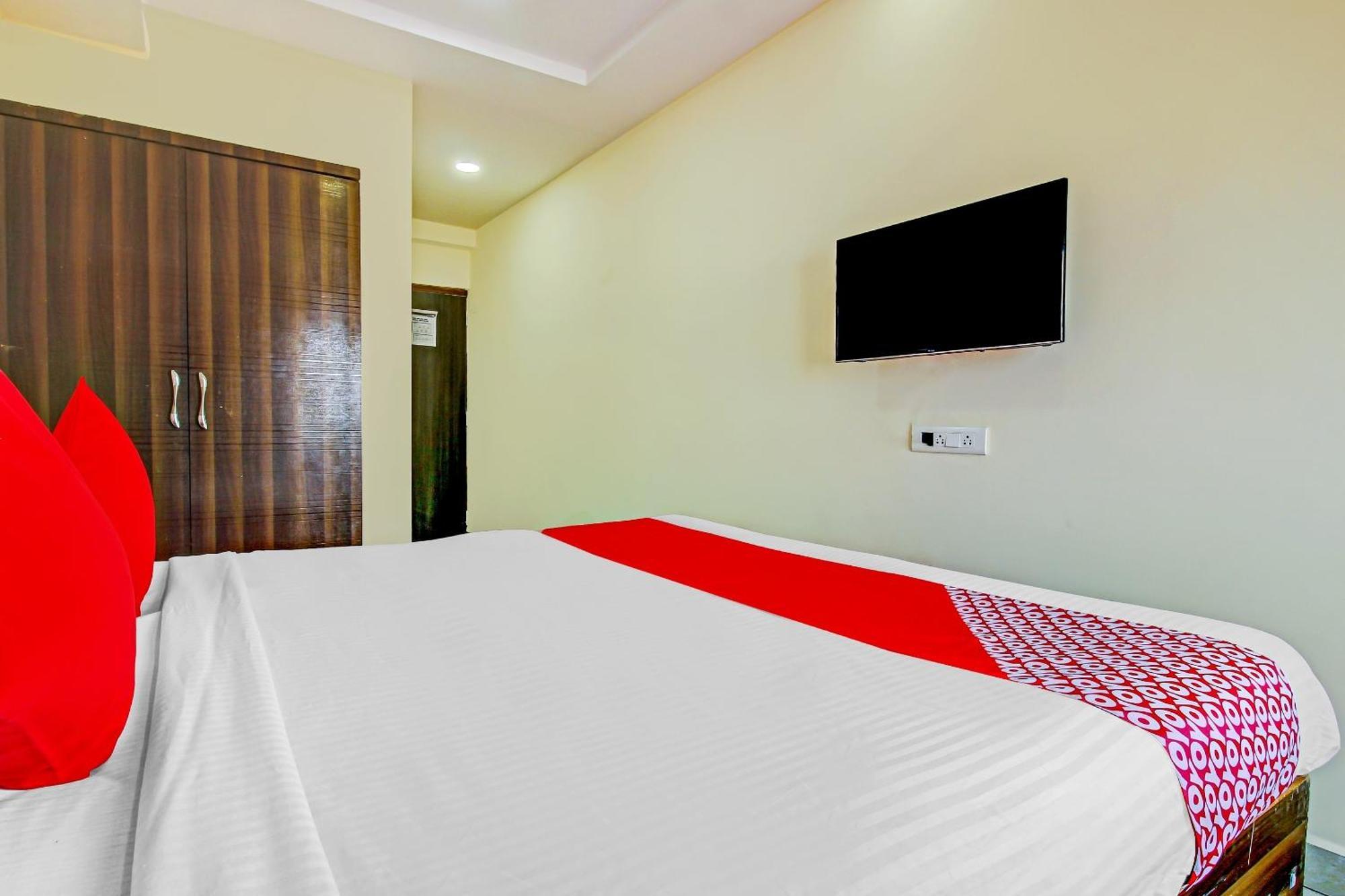 Hotel O Adhin Residency Hyderabad Exterior photo