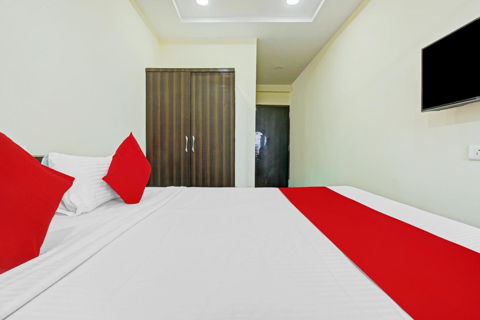 Hotel O Adhin Residency Hyderabad Exterior photo